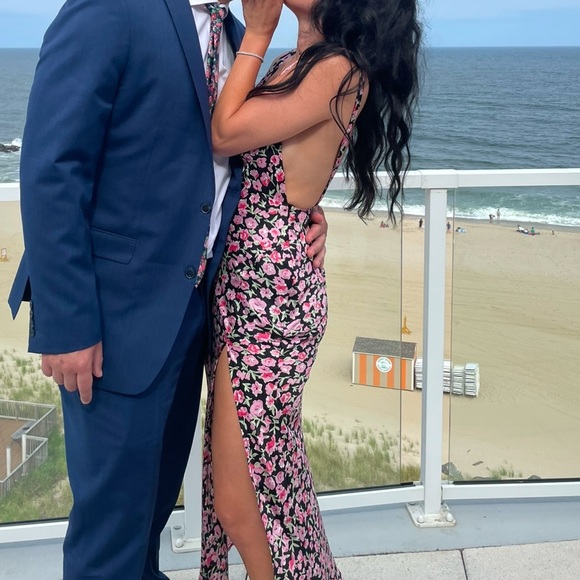 Alfie Black Print Maxi Dress from Beginning Boutique - Picture 5 of 7